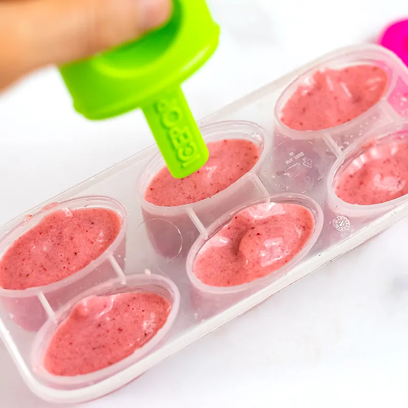 How to Make Strawberry Popsicles (Only 3 Ingredients)