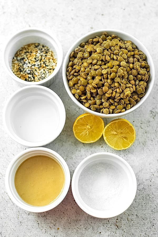 Ingredients for everything bagel hummus.