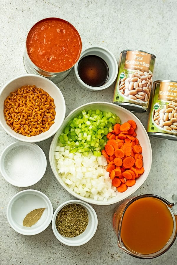 Ingredients to make vegan pasta fagioli.