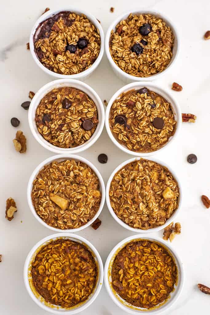 Baked oats for one in 4 variations in ramekins.