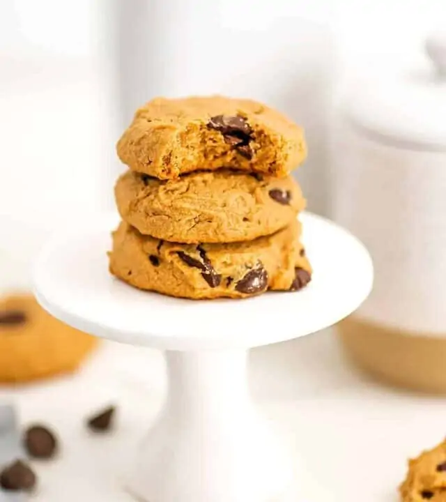 cropped-vegan-peanut-butter-chocolate-chip-cookies-pin4.jpg
