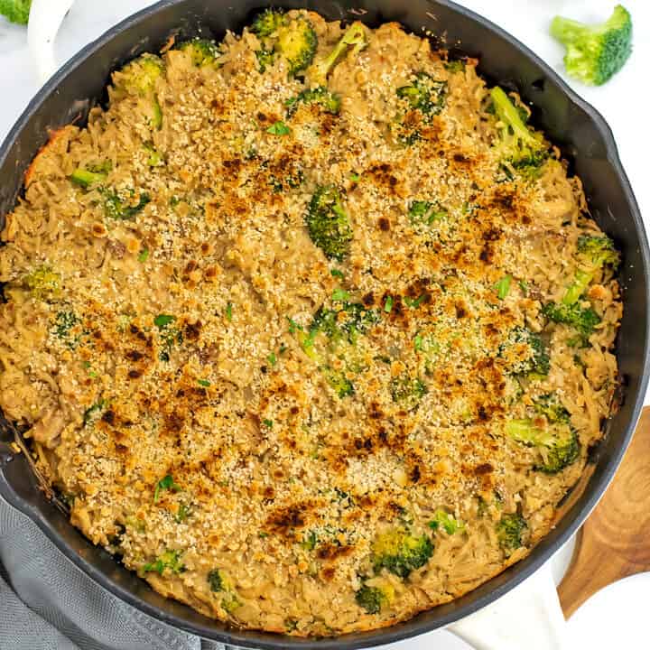 Broccoli chicken rice casserole in a skillet.
