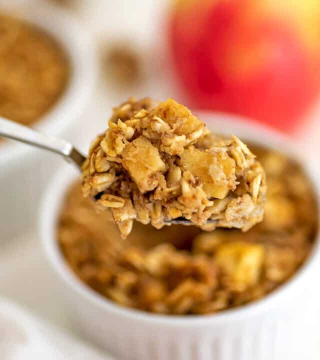 cropped-apple-cinnamon-baked-oatmeal-for-one-pin.jpg