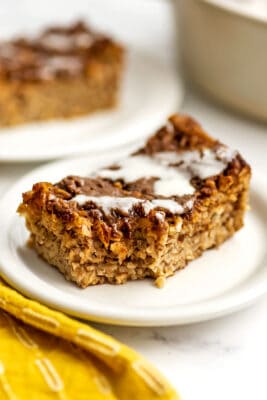 Cinnamon Roll Baked Oatmeal - Bites of Wellness