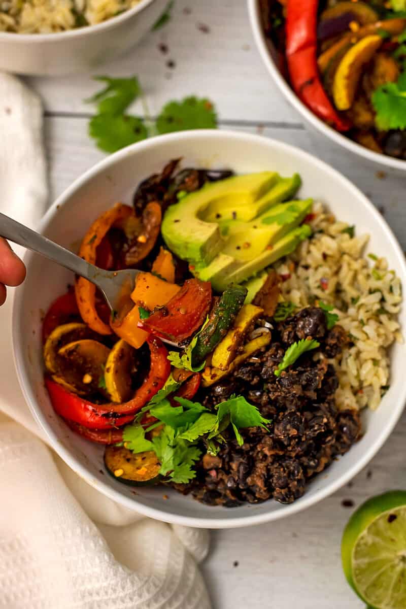 Vegan Fajita Bowls - Great for Meal Prep Lunch | Bites of Wellness