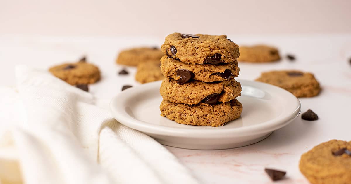 How to Make Oat Flour Chocolate Chip Cookies - Bites of Wellness