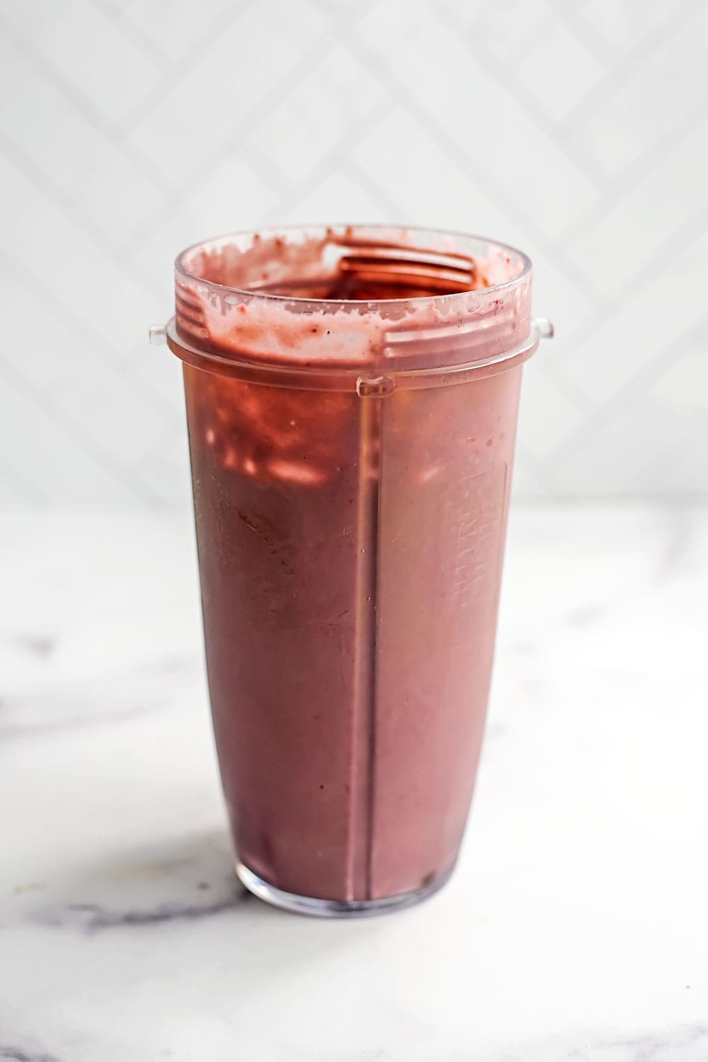 Strawberry Banana Acai Bowl - Bites of Wellness