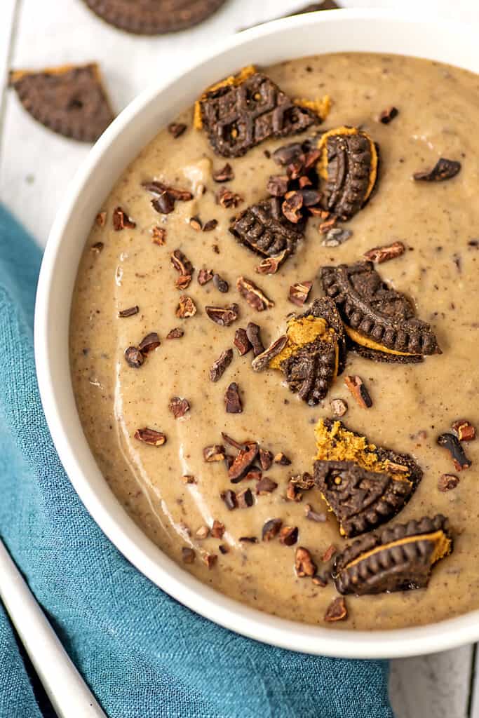 Oreo cookie smoothie bowl with crushed cookies on top.