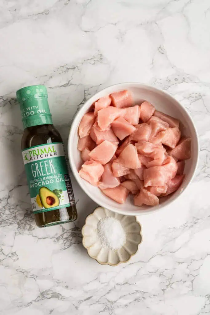 Ingredients to make greek skillet chicken.